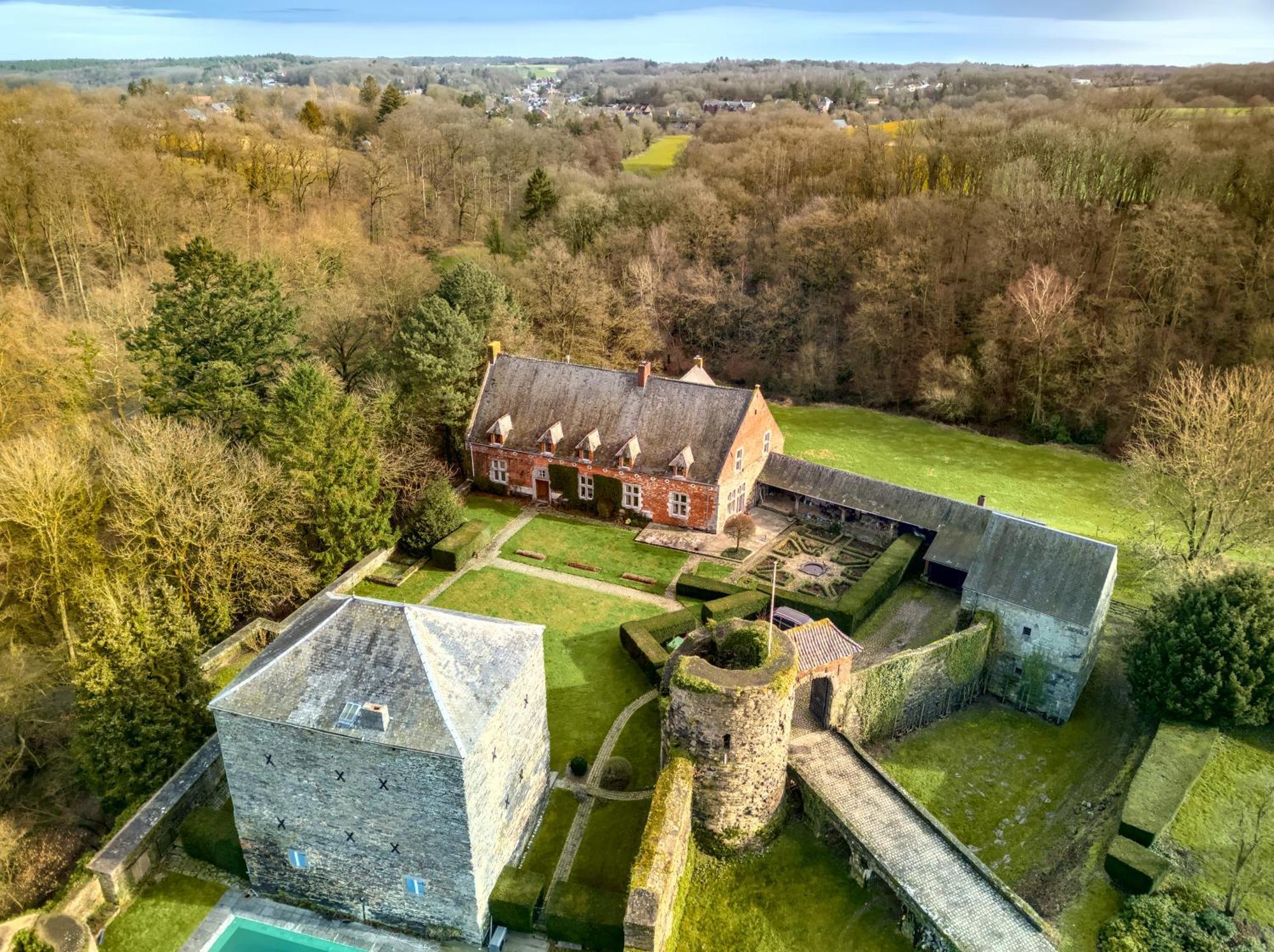 Les Cabanes Champetres - Le Domaine Des Trois Tilleuls Villers-la-Ville Exteriör bild